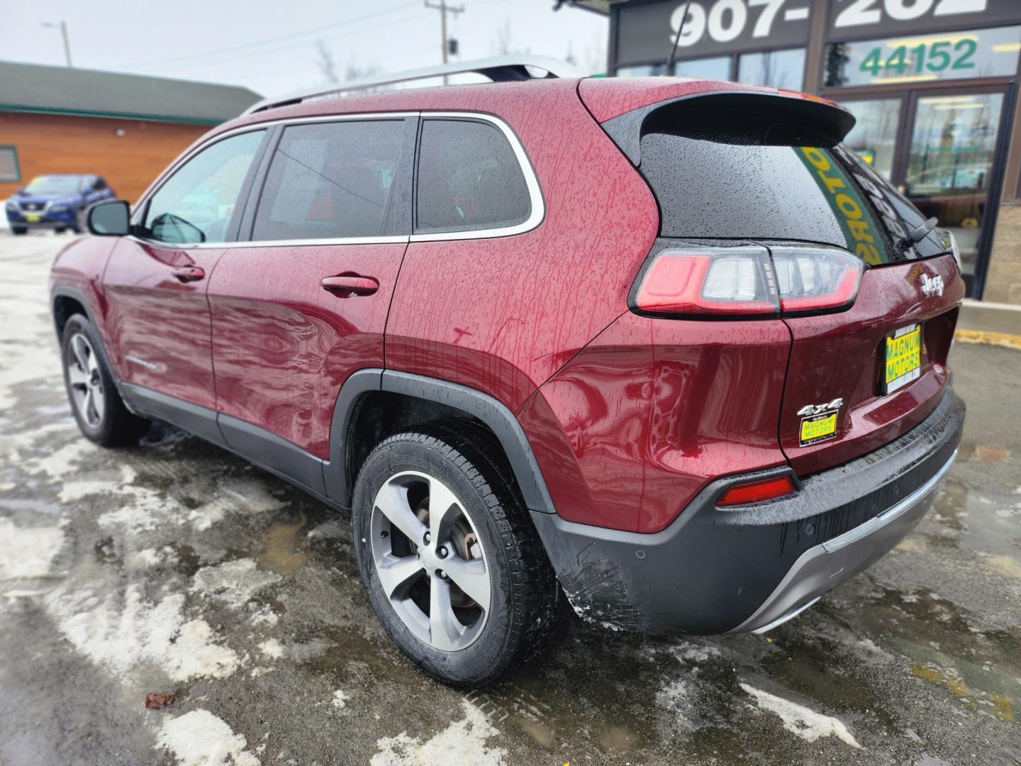 2021 RED /BLACK LEATHER JEEP CHEROKEE LIMITED (1C4PJMDX3MD) with an 3.2L engine, Automatic transmission, located at 1960 Industrial Drive, Wasilla, 99654, (907) 274-2277, 61.573475, -149.400146 - Photo#3